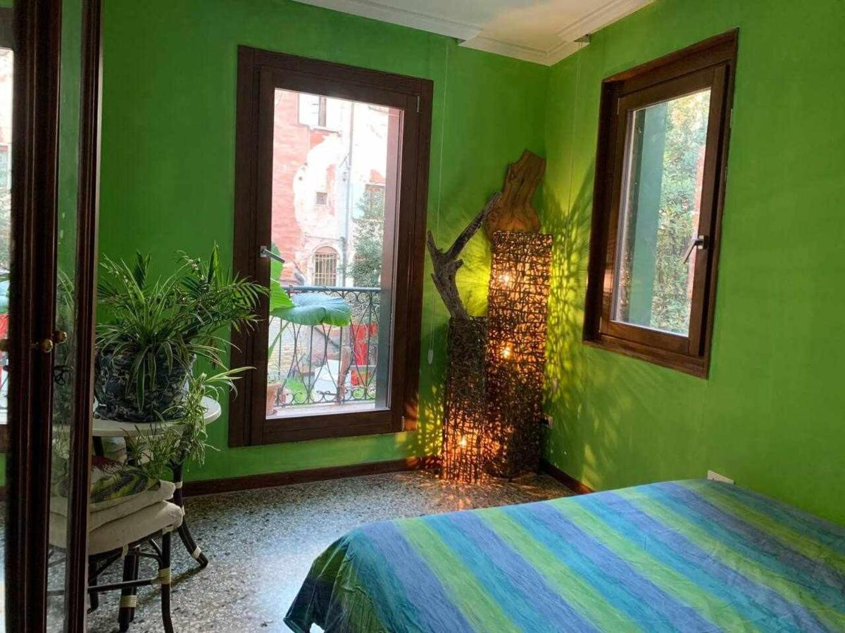 Venezia Naturalmente Bilik gambar