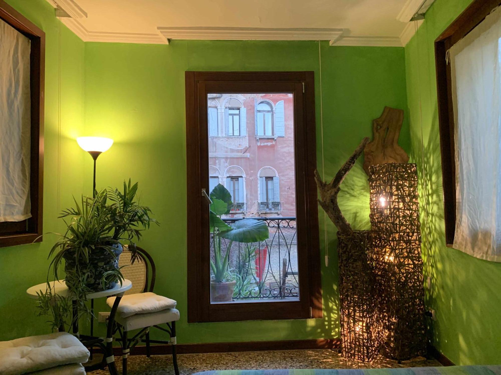 Venezia Naturalmente Bilik gambar